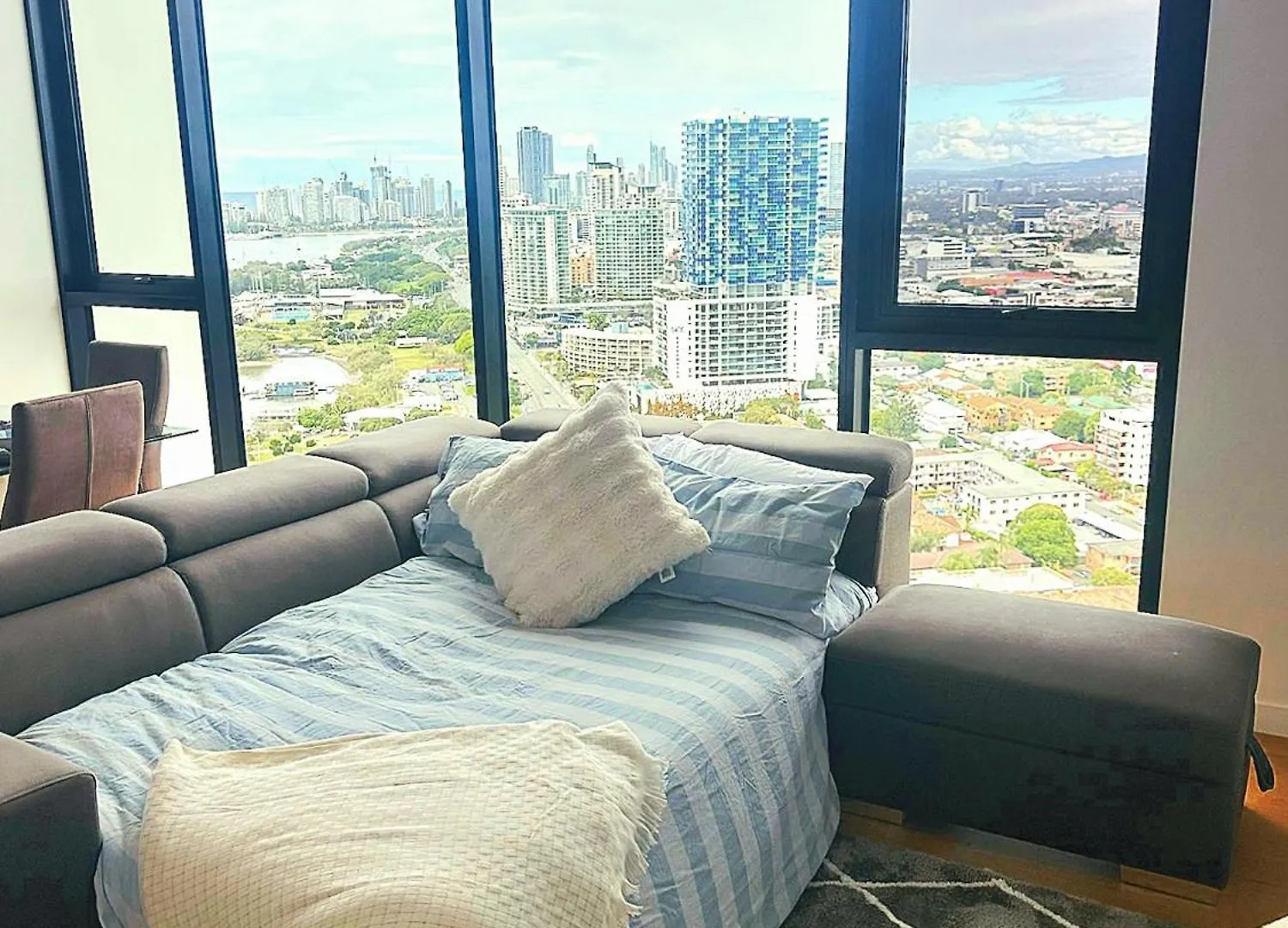 Skyline Showdown - Views, Games & Vibes Gold Coast
